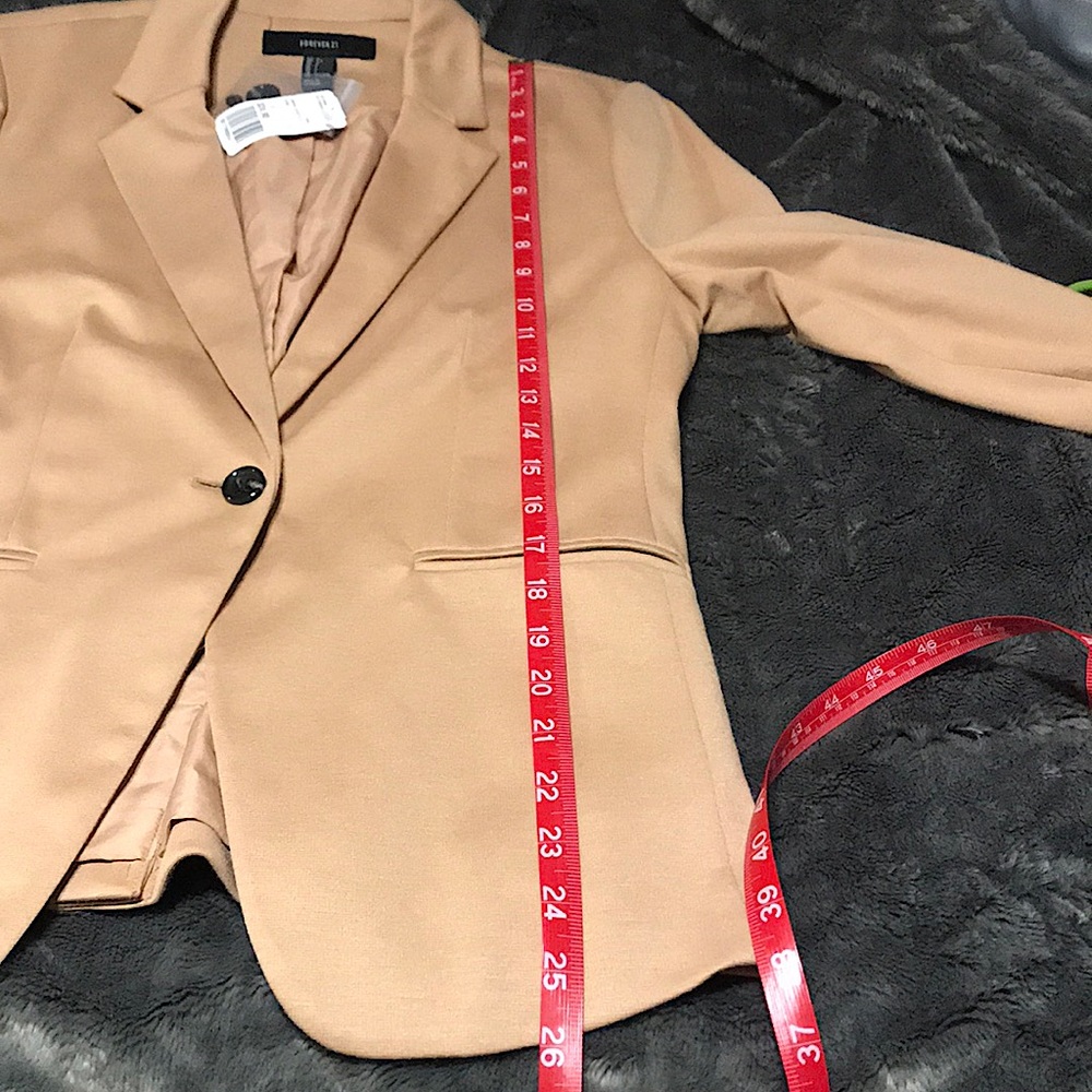 Blazer - Picture 6 of 6